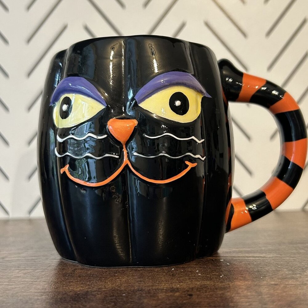 Cracker Barrel Black Cat Pumpkin Shaped Ceramic Mug 16oz Halloween Themed